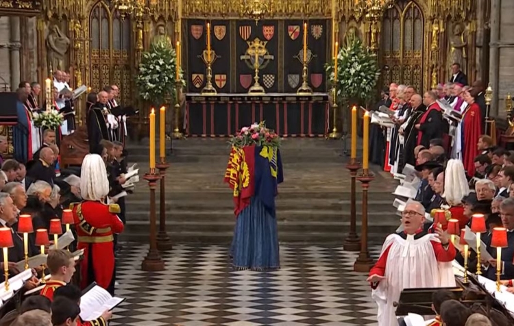 Catalonia's shield during Queen Elizabeth II's state funeral on September 19, 2022 (by Royal Family)