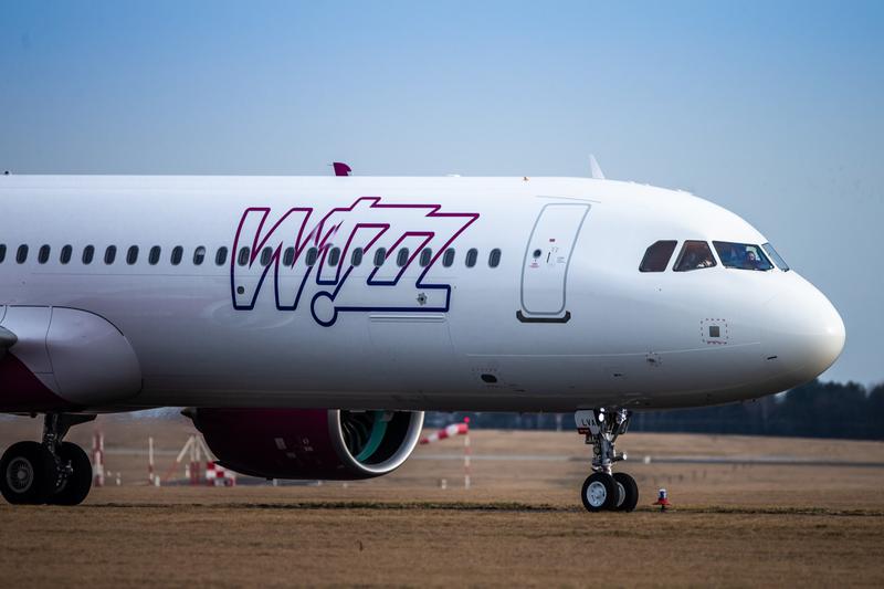 Airplane of the low-cost airline Wizz Air