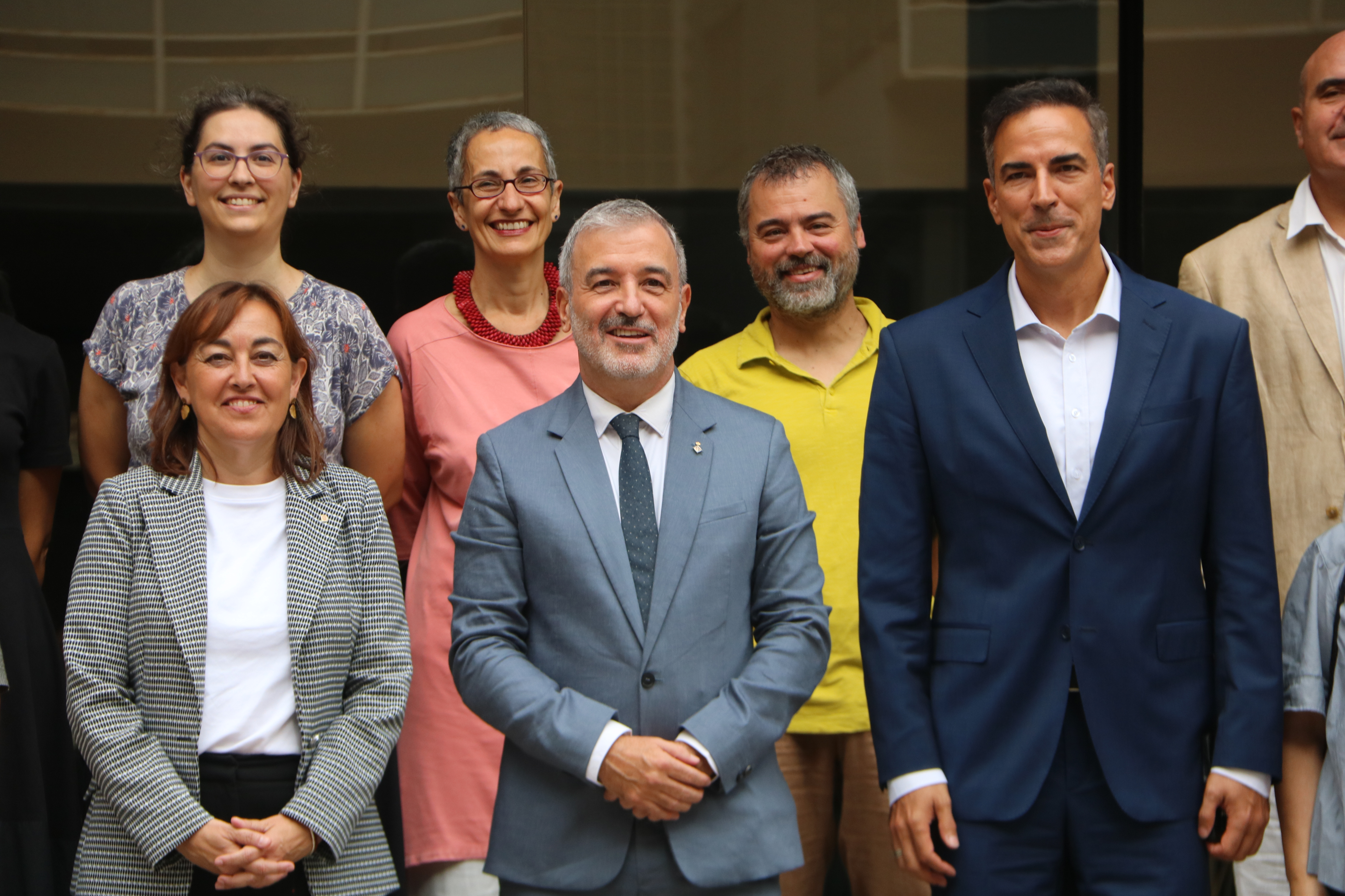 Barcelona mayor Jaume Collboni, Catalan territory and housing minister Sílvia Paneque and Iñaqui Carnicero, secretary general of housing and architecture of Spain's housing ministry