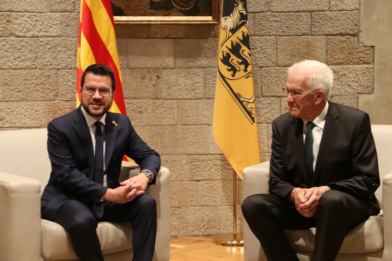 Catalan president Pere Aragonès meets with Germany's Baden-Württemberg president-minister, Winfried Kretschmann, in the Catalan government headquarters on October 6, 2023 