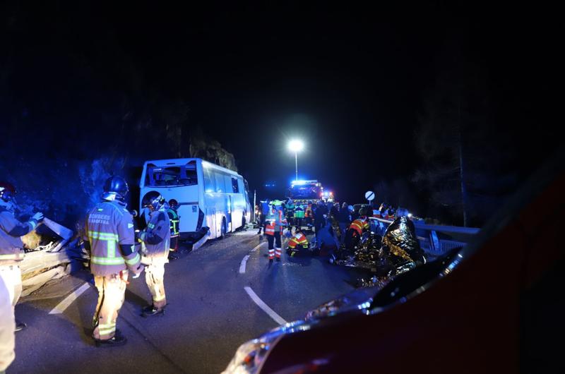 Bus accident in Porté-Puymorens, France