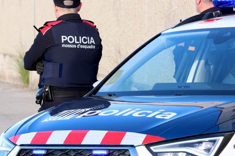 Officers of Catalan police Mossos d'Esquadra