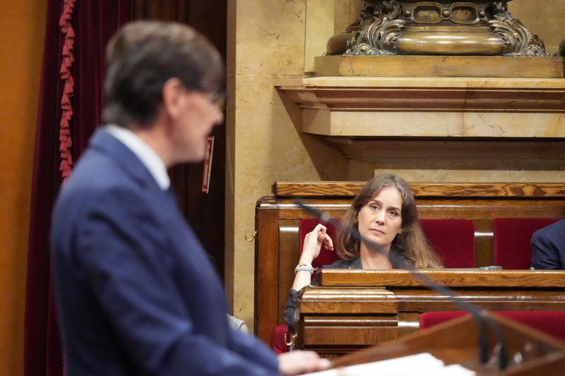 Els Comuns critiquen que Illa "es queda a mitges" en habitatge: "Intenta aturar un tsunami amb galledes"