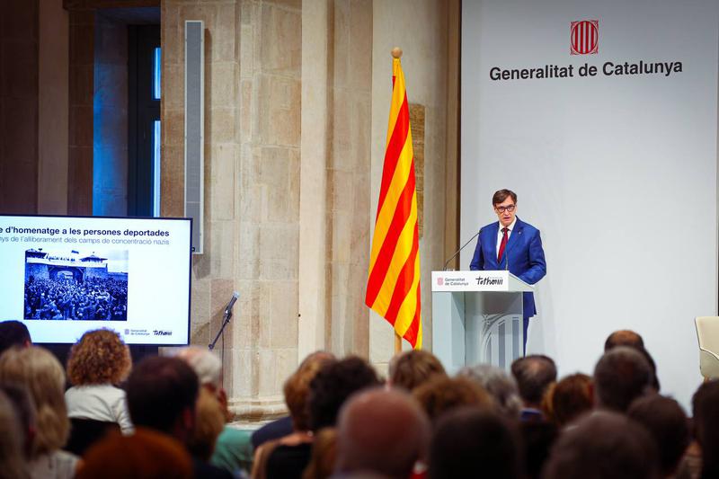 Catalan President Salvador Illa at the ceremony honoring Catalan deportees to Nazi camps