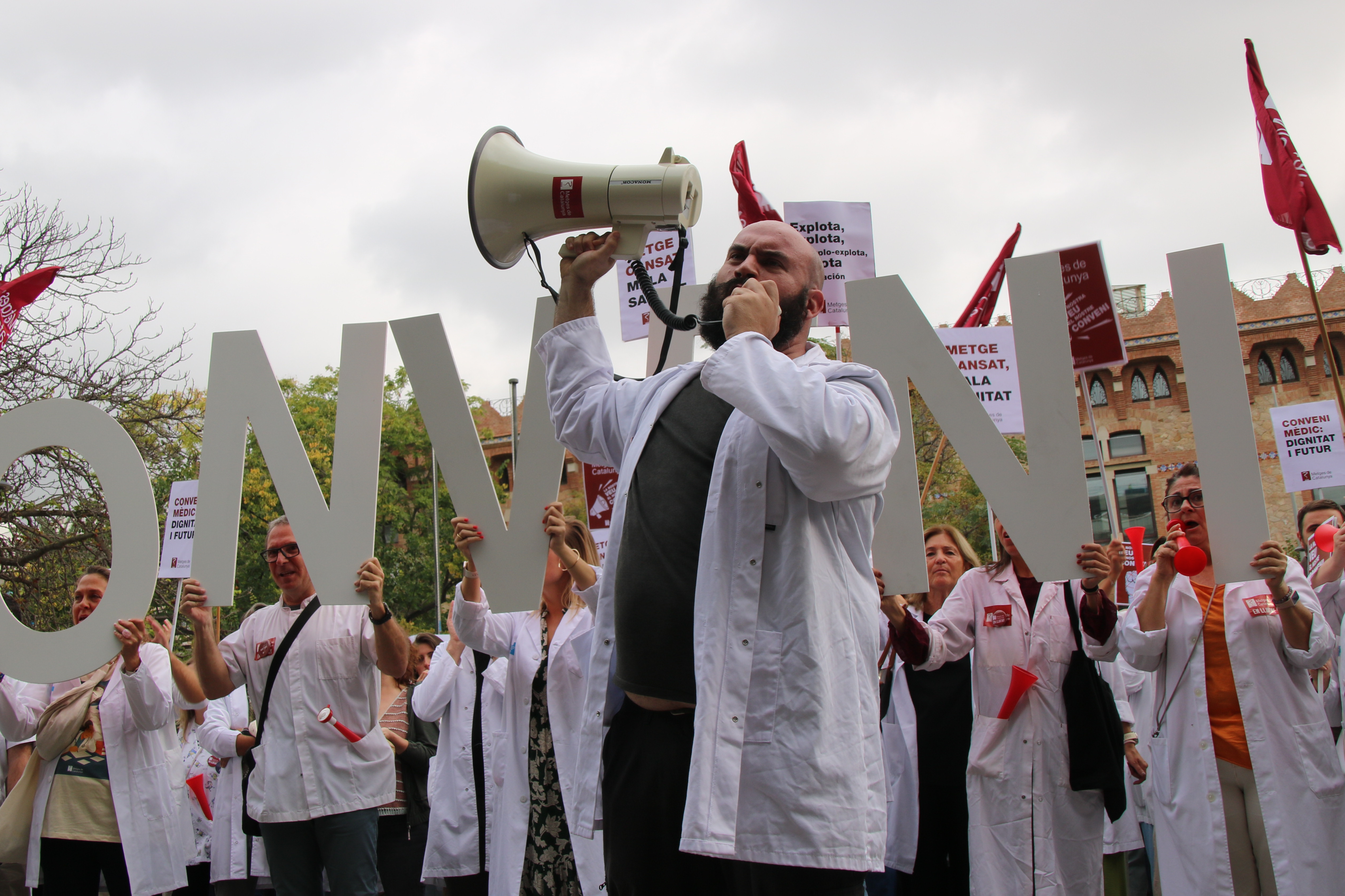 One of the doctors on strike during a demonstration on October 3, 2025