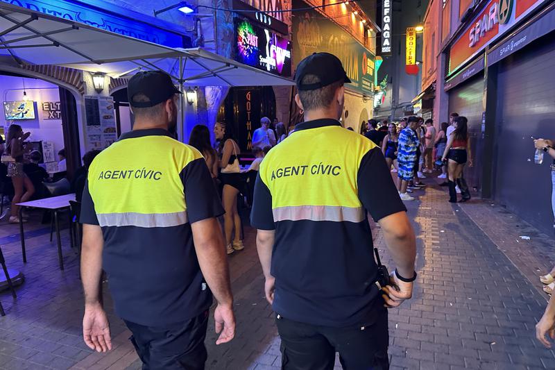 Two Civic Agents patrol Lloret de Mar near bars and restaurants