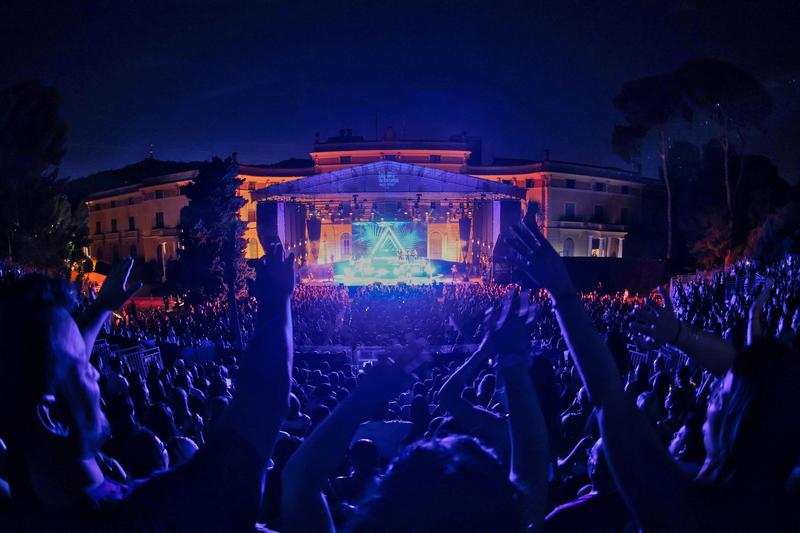 Concert during the 2025 edition of Nits Occident festival