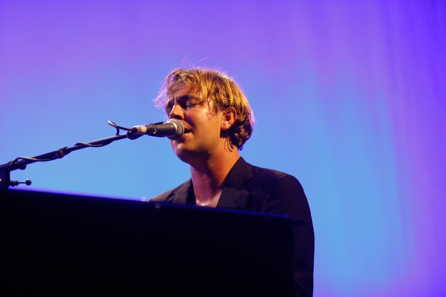 Singer Tom Odell performs in Barcelona on July 25, 2023