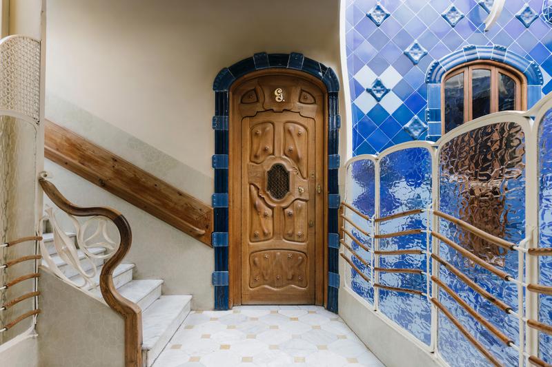 Entrance to the third floor apartment in Casa Batlló