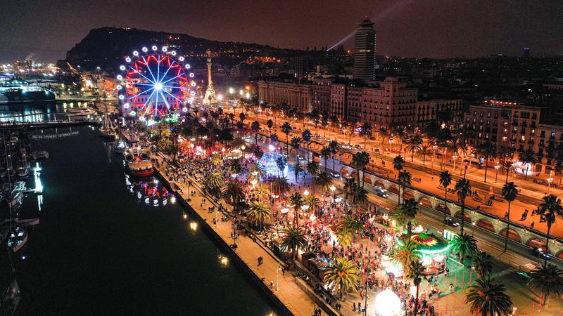 Aerial shot of the Port Vell Christmas Market, held this year at Barcelona's Moll de la Fusta between December 5 and January 6.