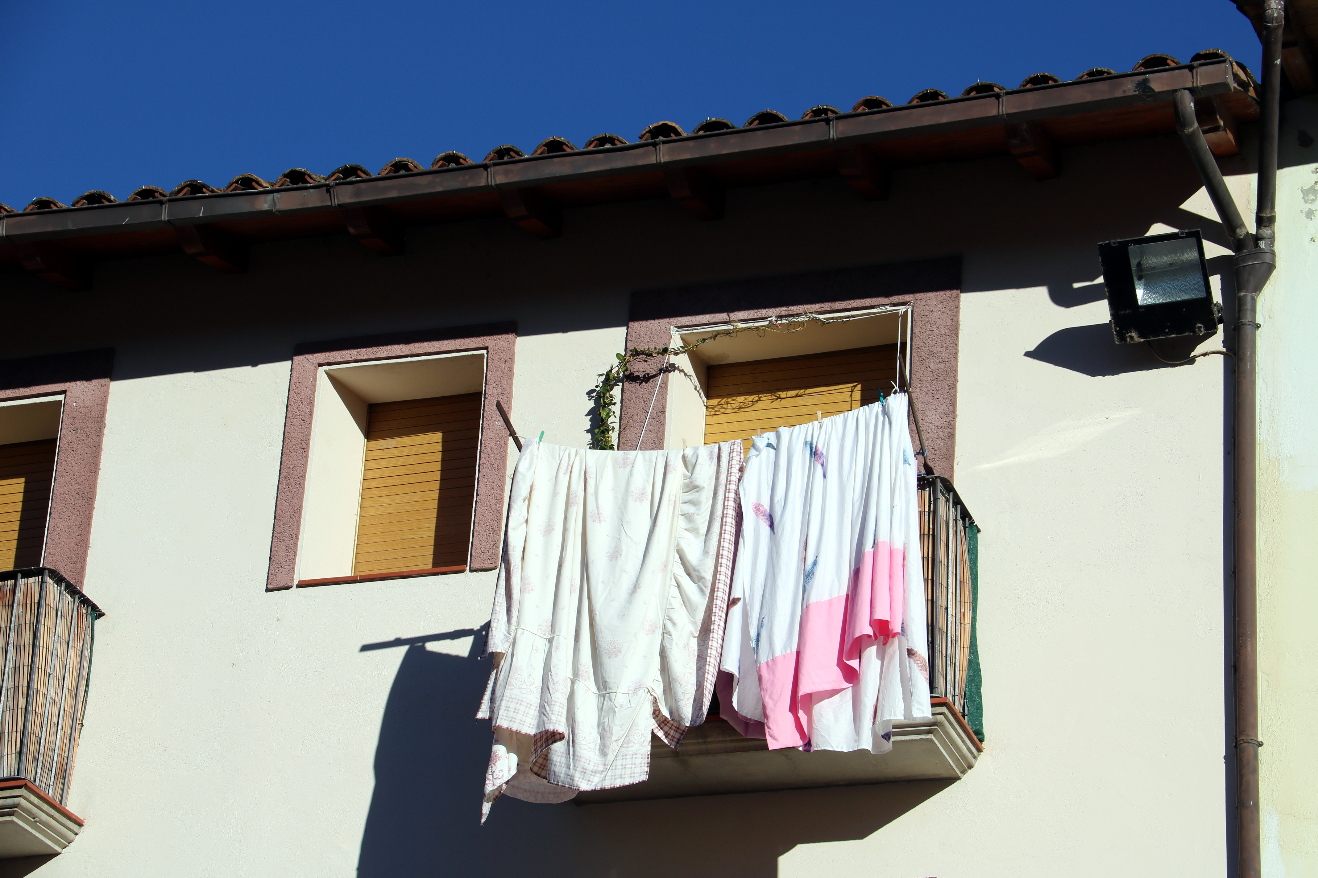 Apartment the person arrested in Zaragoza shared with his mother in El Pont de Suert