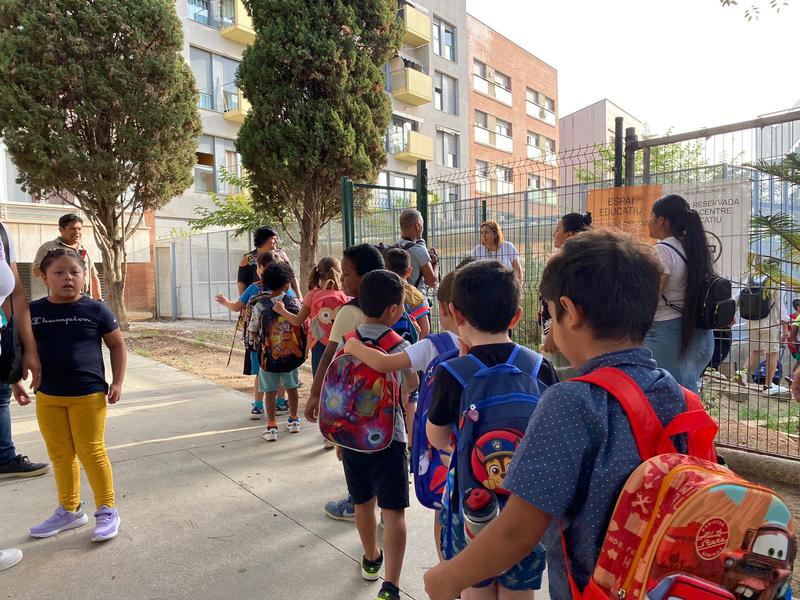 A group of children beginning the new school year in Barcelona, September 6, 2023