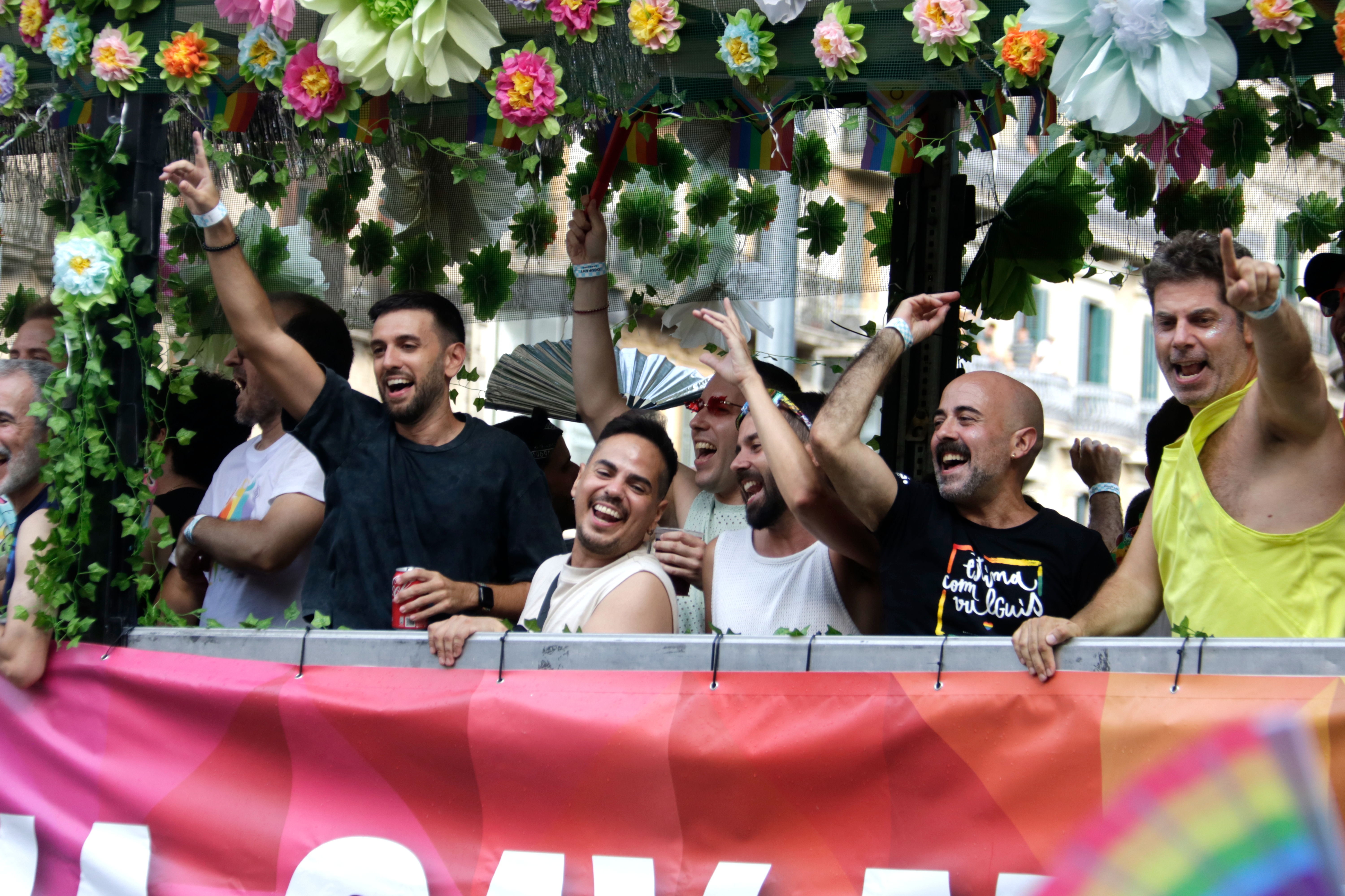 Some attendees dancing at the 2025 Pride demonstration in Barcelona