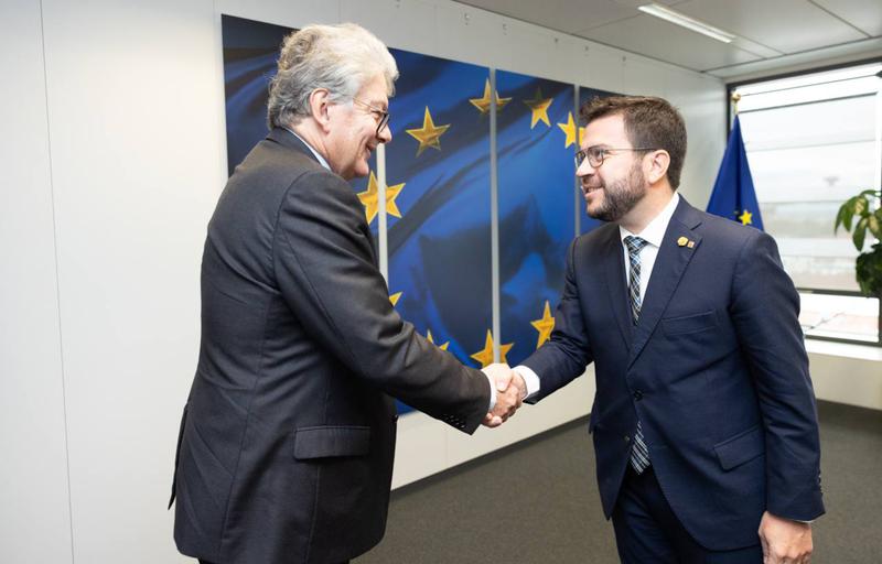 EU Commissioner for Internal Market Thierry Breton and Catalan president Pere Aragonès in Brussels on October 21, 2022