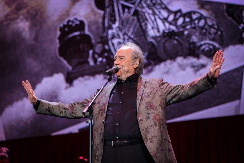 Joan Manuel Serrat during his last live performance, on December 23, 2022 in Barcelona's Palau Sant Jordi
