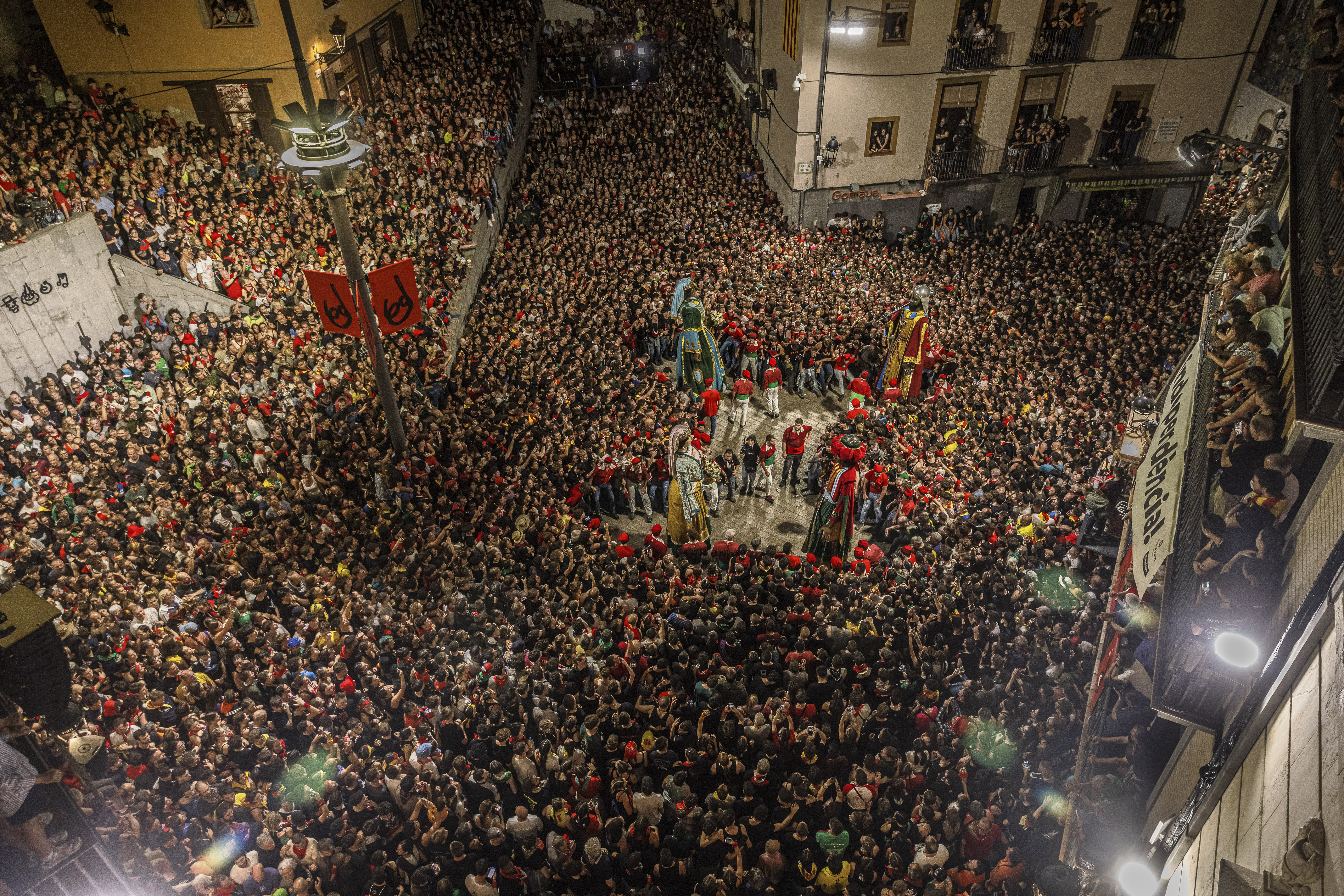 Berga's Plaça de Sant Pere during the dance of the giants in the 2025 edition of La Patum