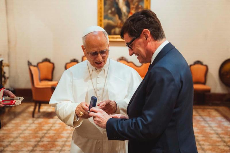 Illa es reuneix en audiència privada amb el Papa i li agraeix la seva "sensibilitat" cap a Catalunya
