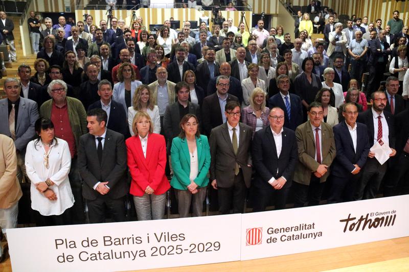 Politicians, including Catalan president Salvador Illa, attend the presentation of the 2025-2029 Pla de Barris edition in Vilanova i la Geltrú on May 19, 2025