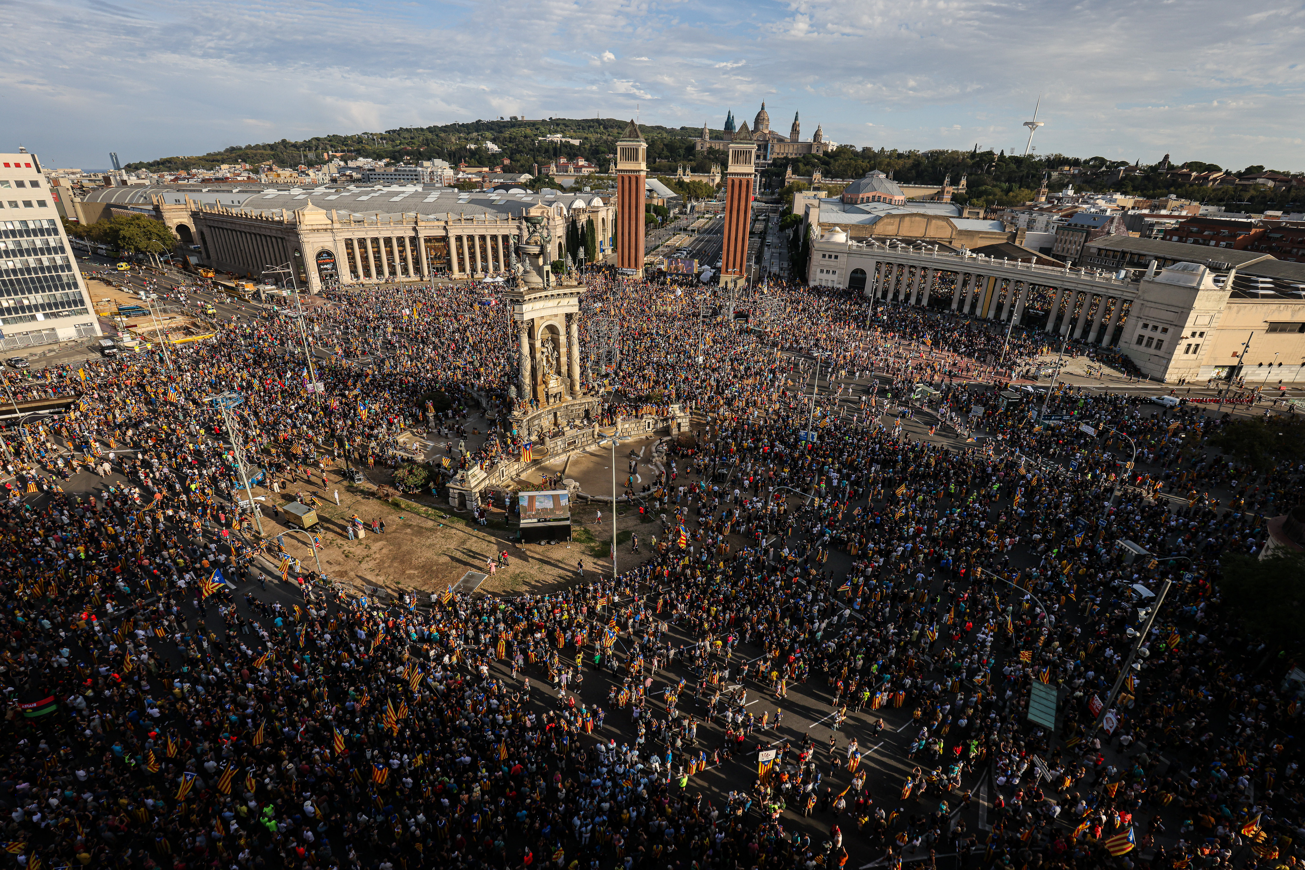 Pro-independence supporters gather in Plaça Espanya for the National Day rally in 2023