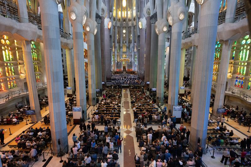 The Berlin Philharmonic and the Orfeó Català choral society concert in the Sagrada Família 