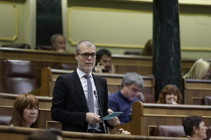 Cruset acusa PSOE i PSC d'amagar-se el dia de l'apagada "per no ser el Mazón de la dana o el Rajoy del Prestige"