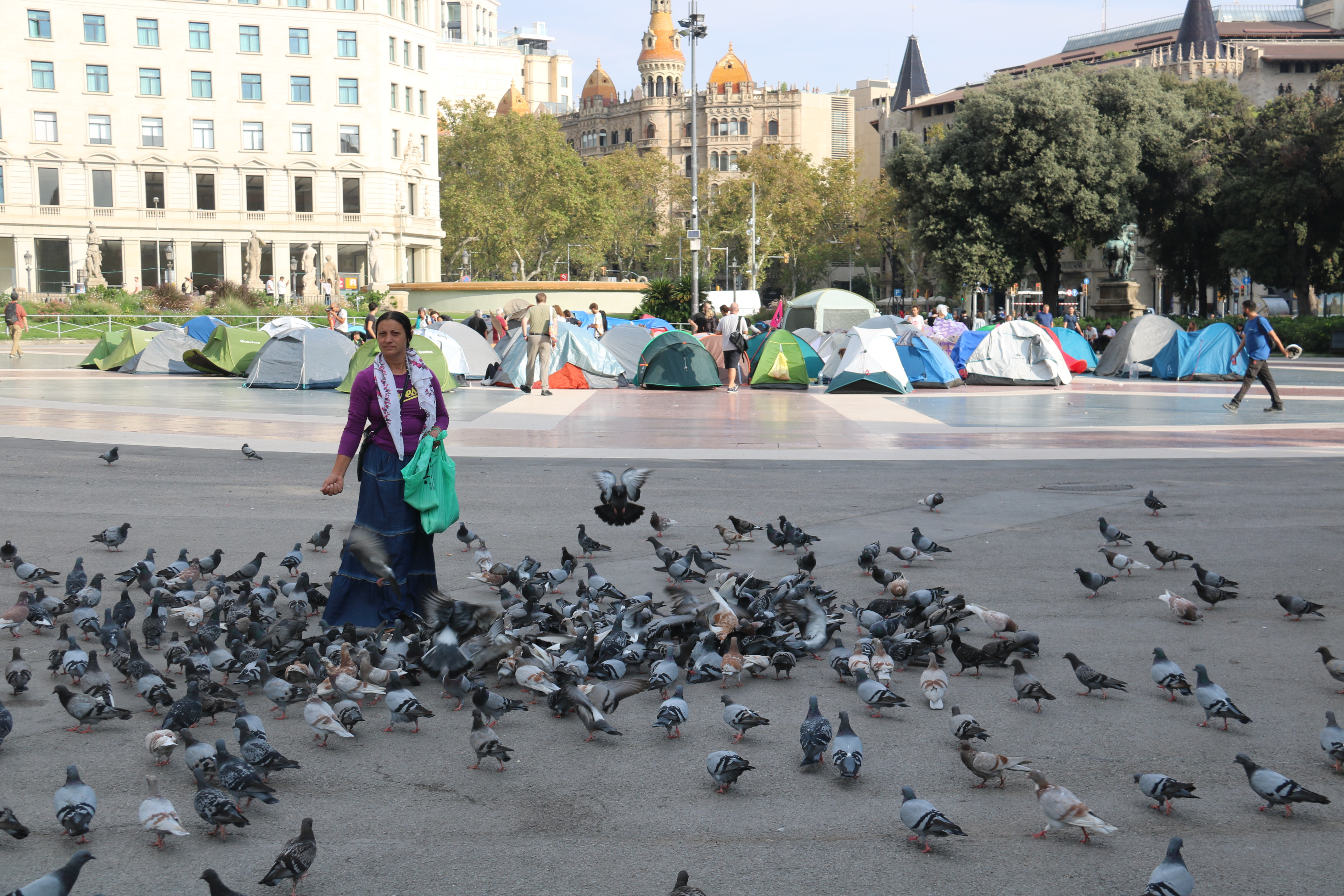 Protest campside in Plaça Catalunya