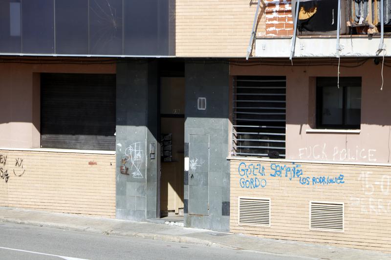 A building in the central municipality of Borges Blanques with several squatted houses at 83 Santiago Rusiñol Street