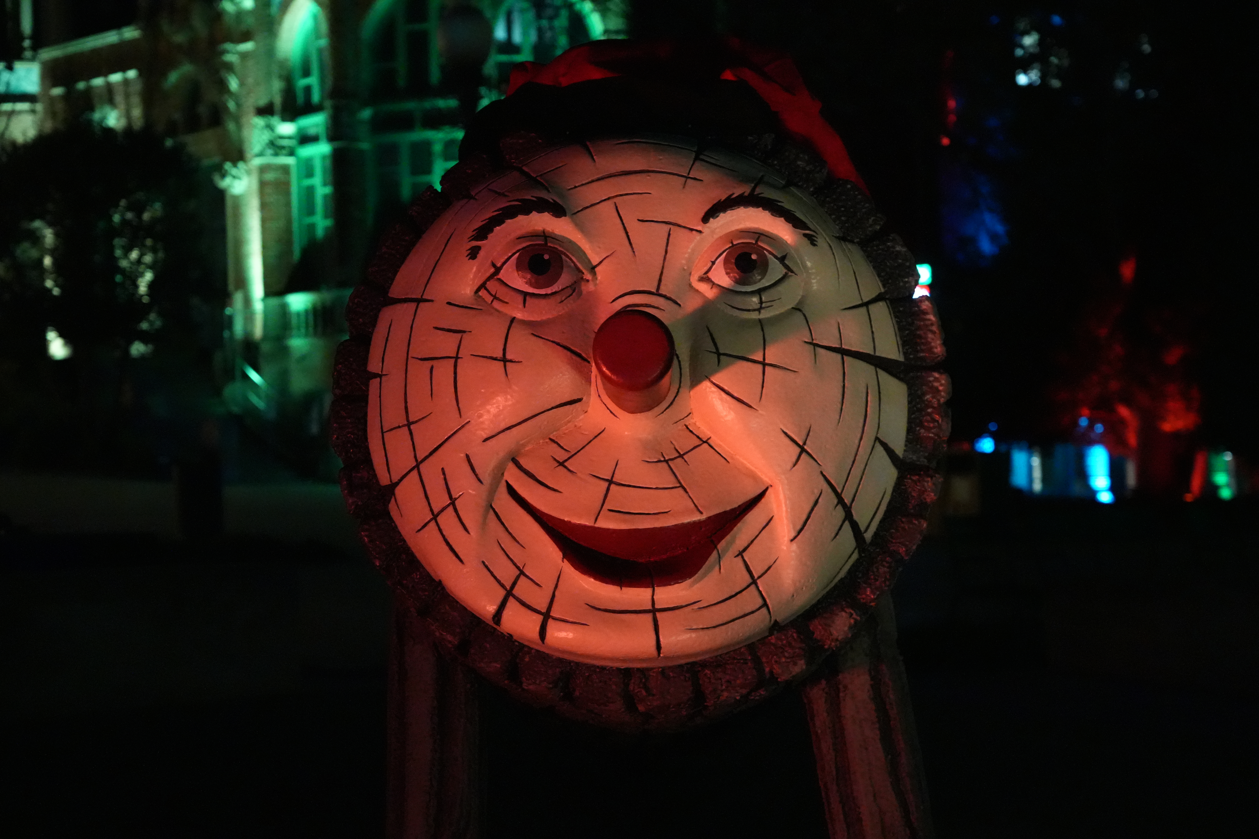 A tió de nadal, a Catalan Christmas tradition, at Els Llums de Sant Pau