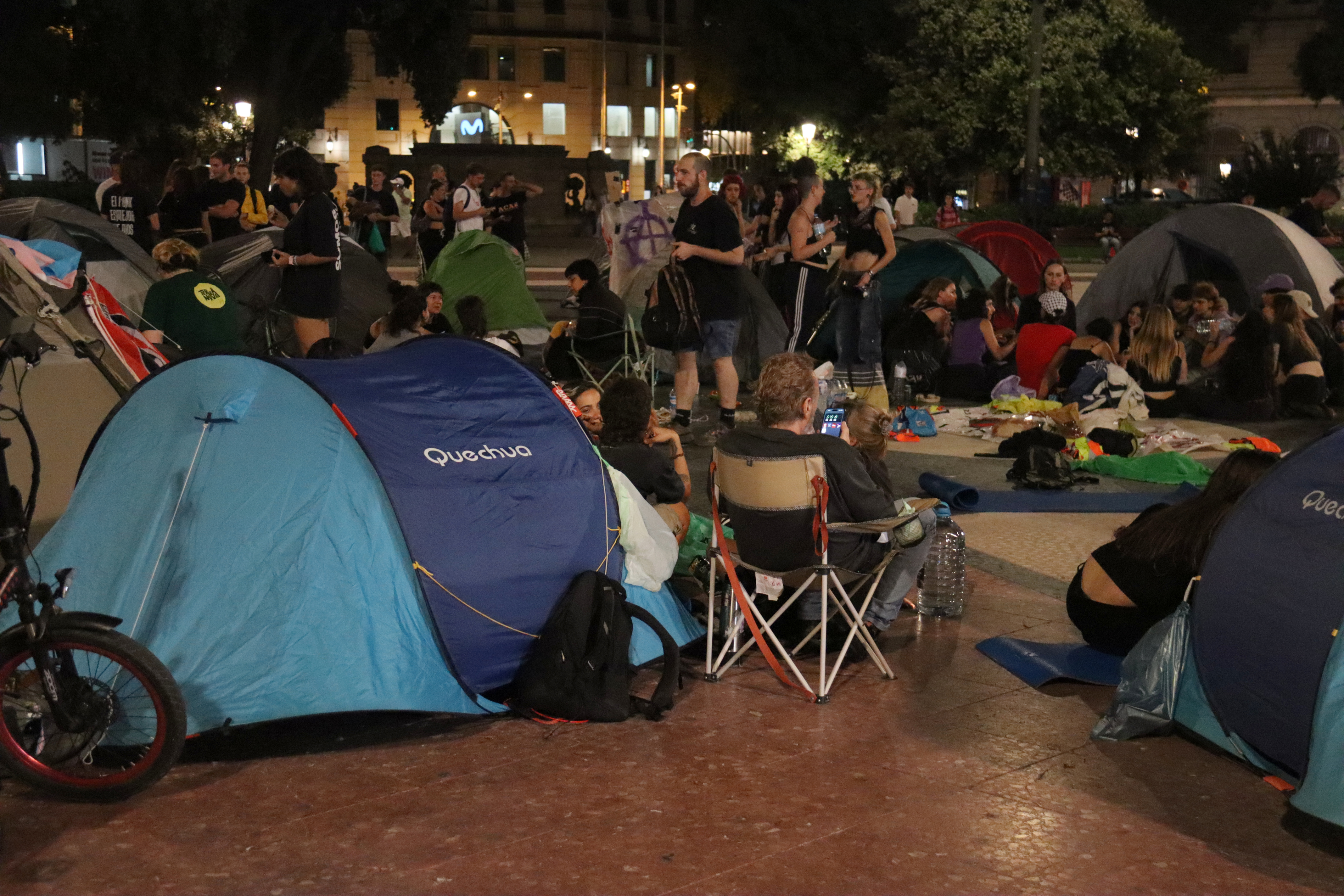 Housing activists camping in Plaça Catalunya