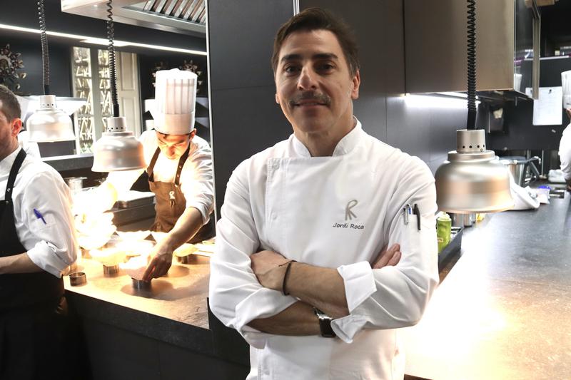 Els llibres de cuina resisteixen i mantenen el seu pols a les vídeoreceptes per xarxes 