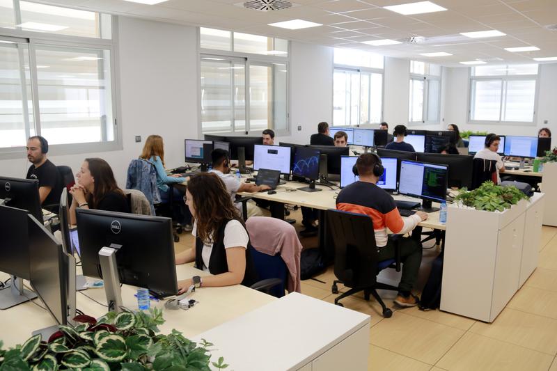 Els empleats d'àmbits tecnològics ja són el 9,1% dels afiliats, en un sector masculinitzat amb només un terç de dones