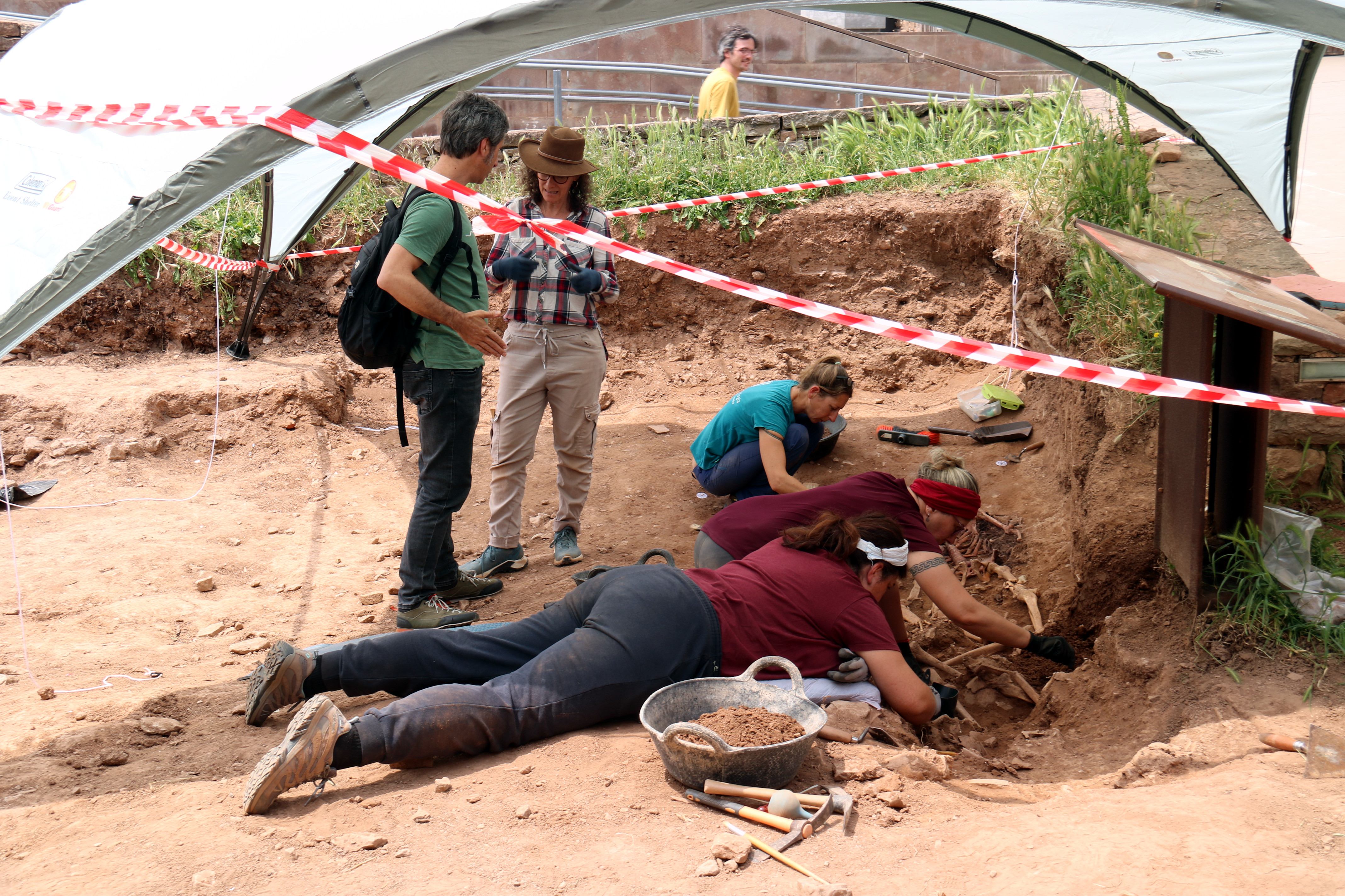 Archaeologists working outside the Castellnou de Bages cemetery