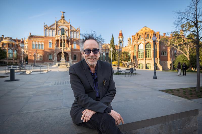 Filmmaker Tim Burton enjoying the city of Barcelona