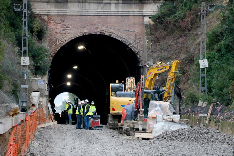 Works on the Rodalies commuter train network tunnel in Roda de Berà on November 20, 2024