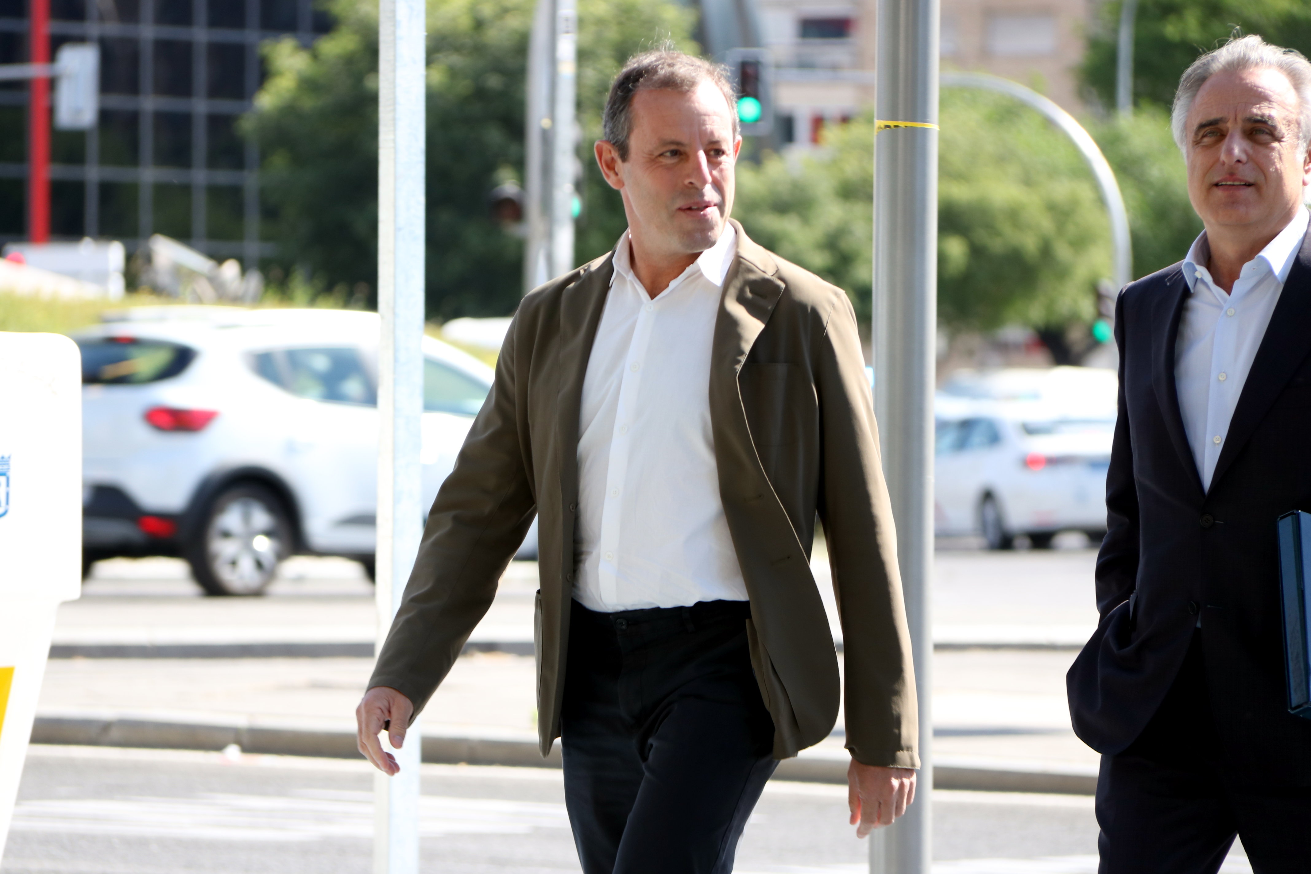 Former FC Barcelona president Sandro Rosell outside courts in Madrid