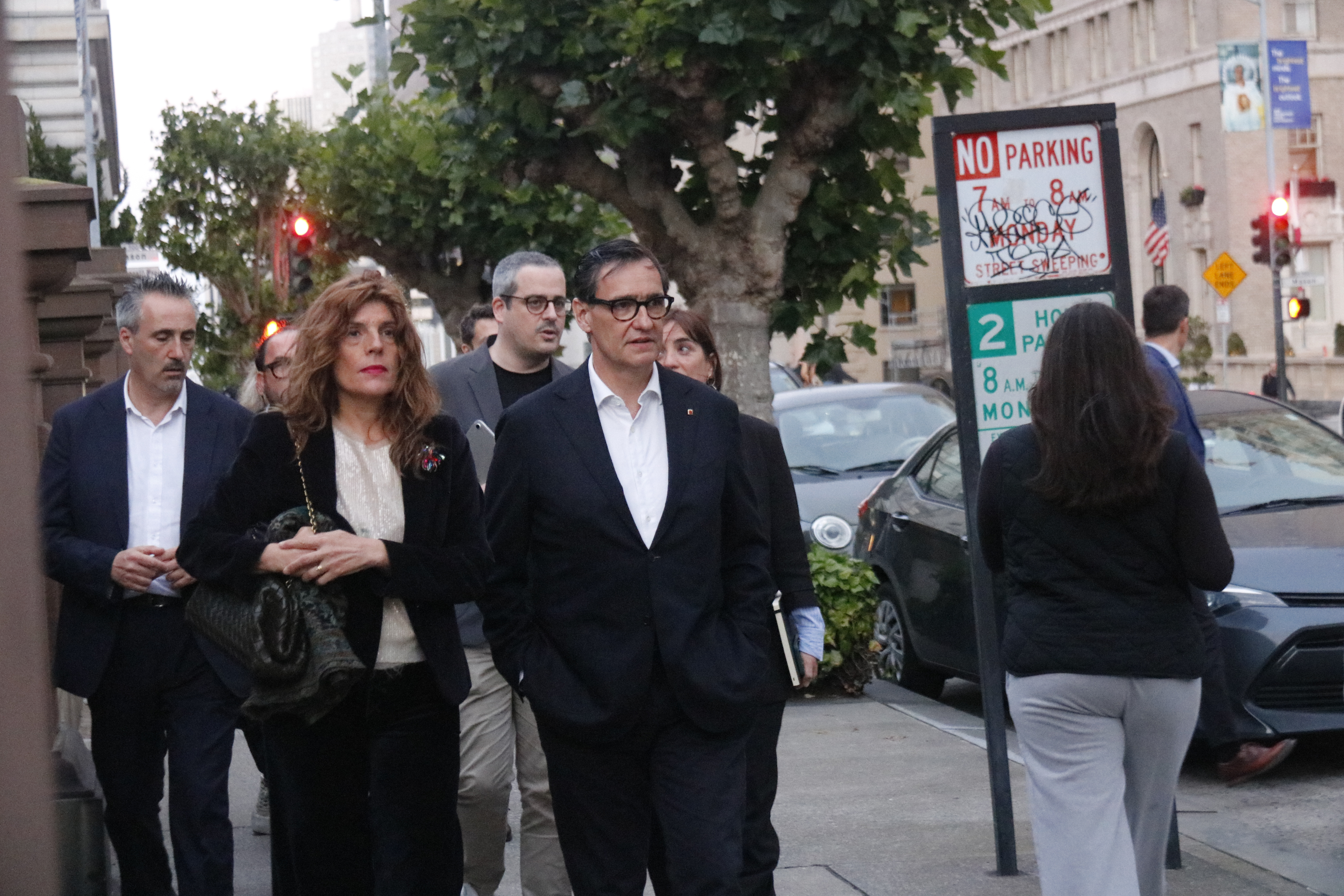 Catalan President Salvador Illa arrives in San Francisco with his delegation and Spain's ambassador to the United States