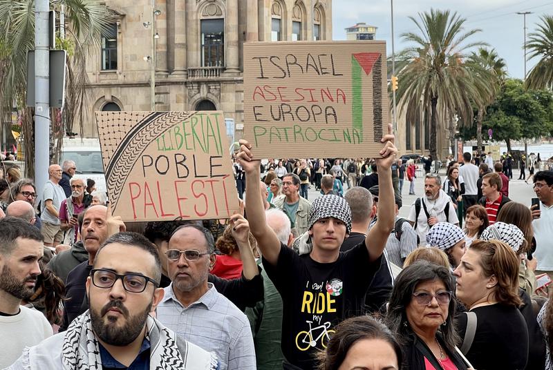 Demonstrators gather to denounce Israel's interception of the Global Sumud Flotilla carrying humanitarian aid to Gaza