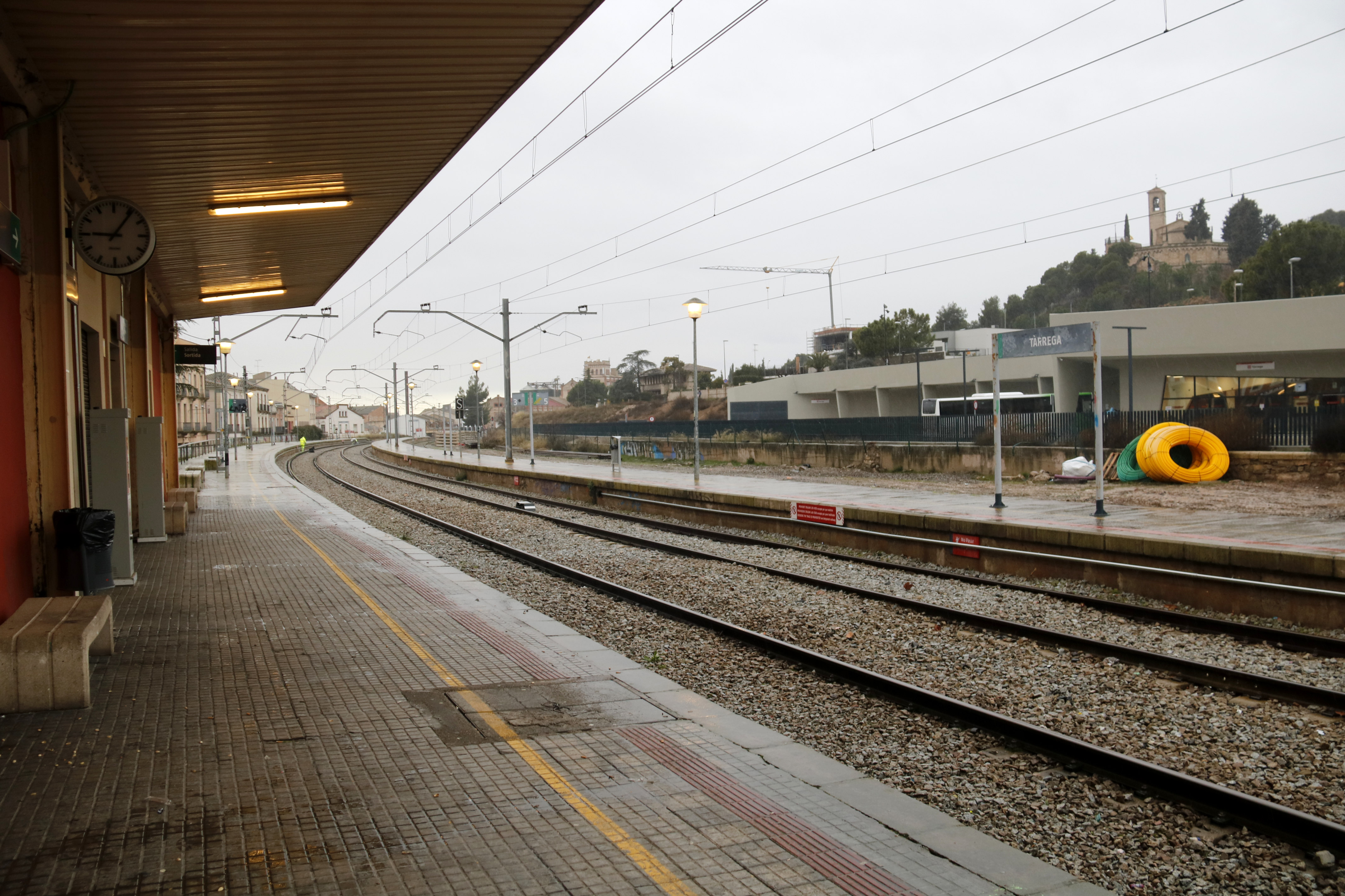 L'estació de Tàrrega buida de viatgers