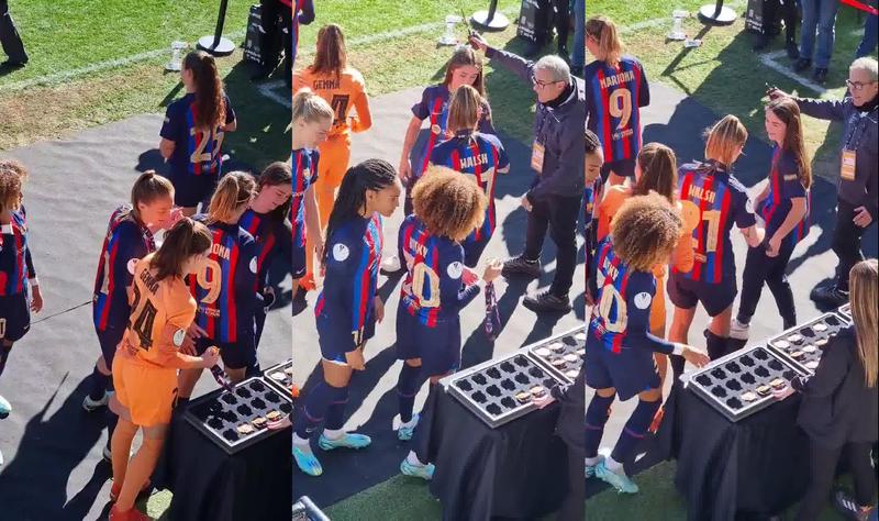 FC Barcelona female team players collecting their Spain Super Cup medals on January 22, 2023