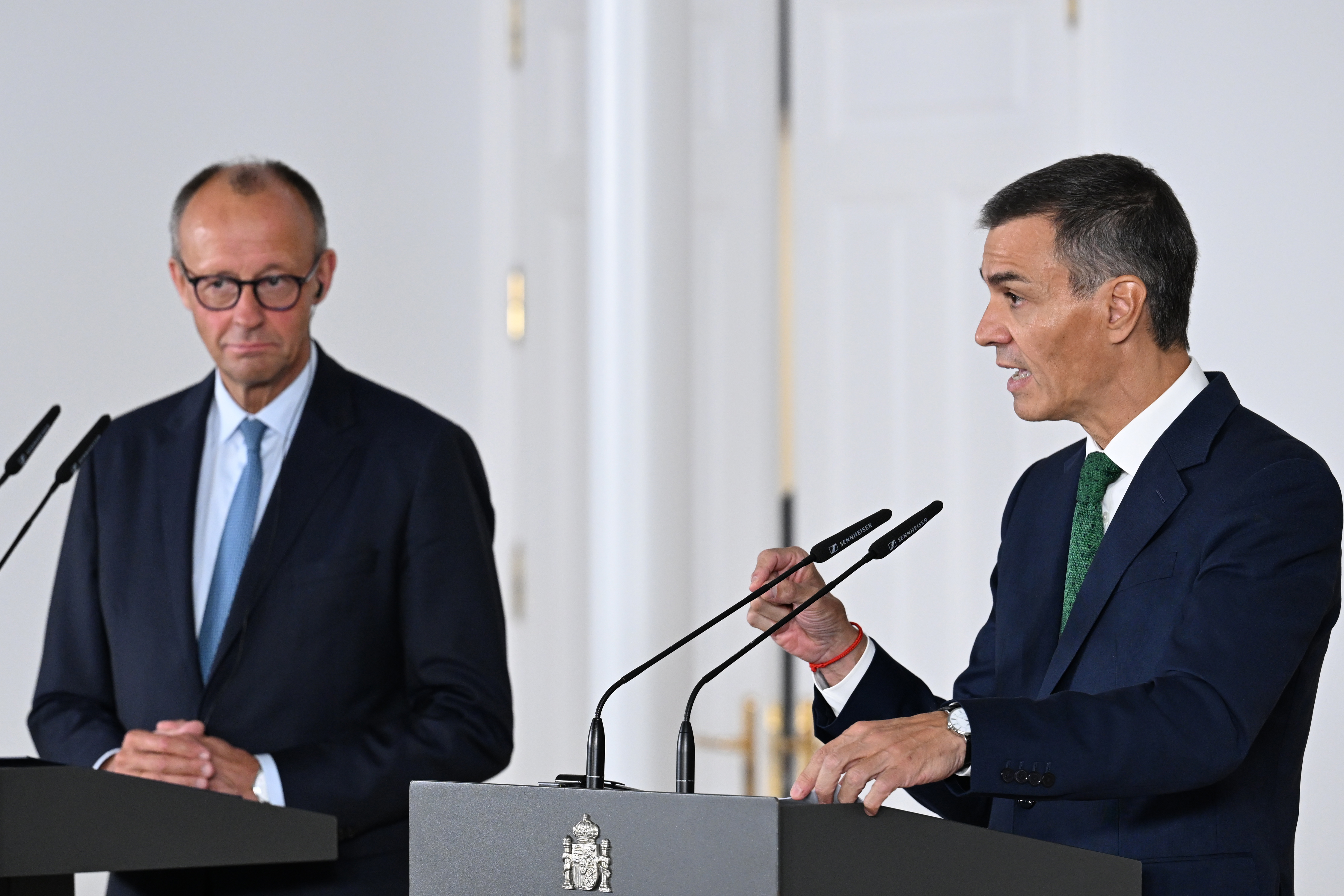 Spanish PM Pedro Sánchez with German Chancellor Friedrich Merz