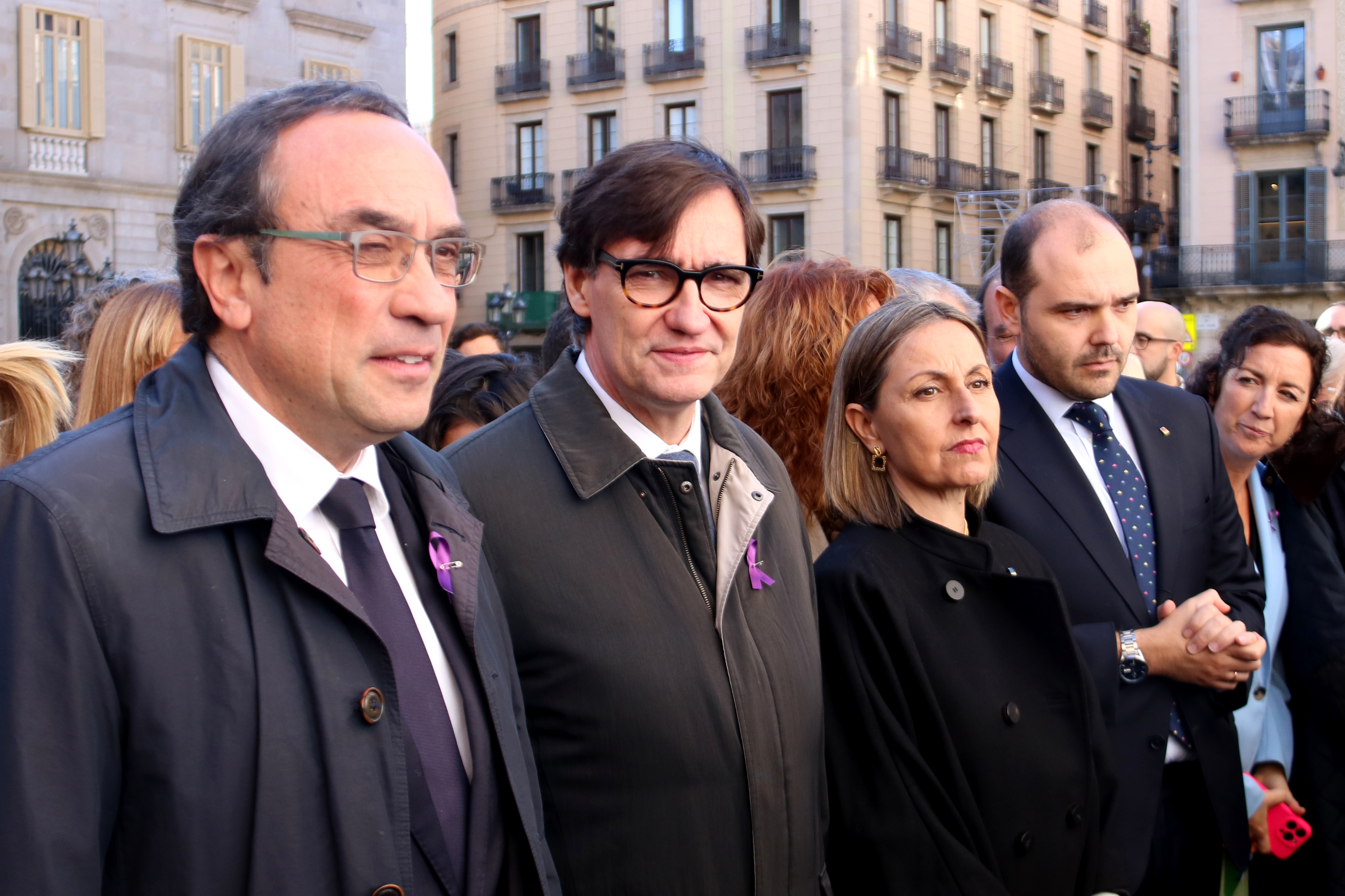 Parliament speaker Josep Rull, Catalan president Salvador Illa, and equality minister Eva Menor, during the institutional ceremony marking the 2025 International Day for the Elimination of Violence Against Women
