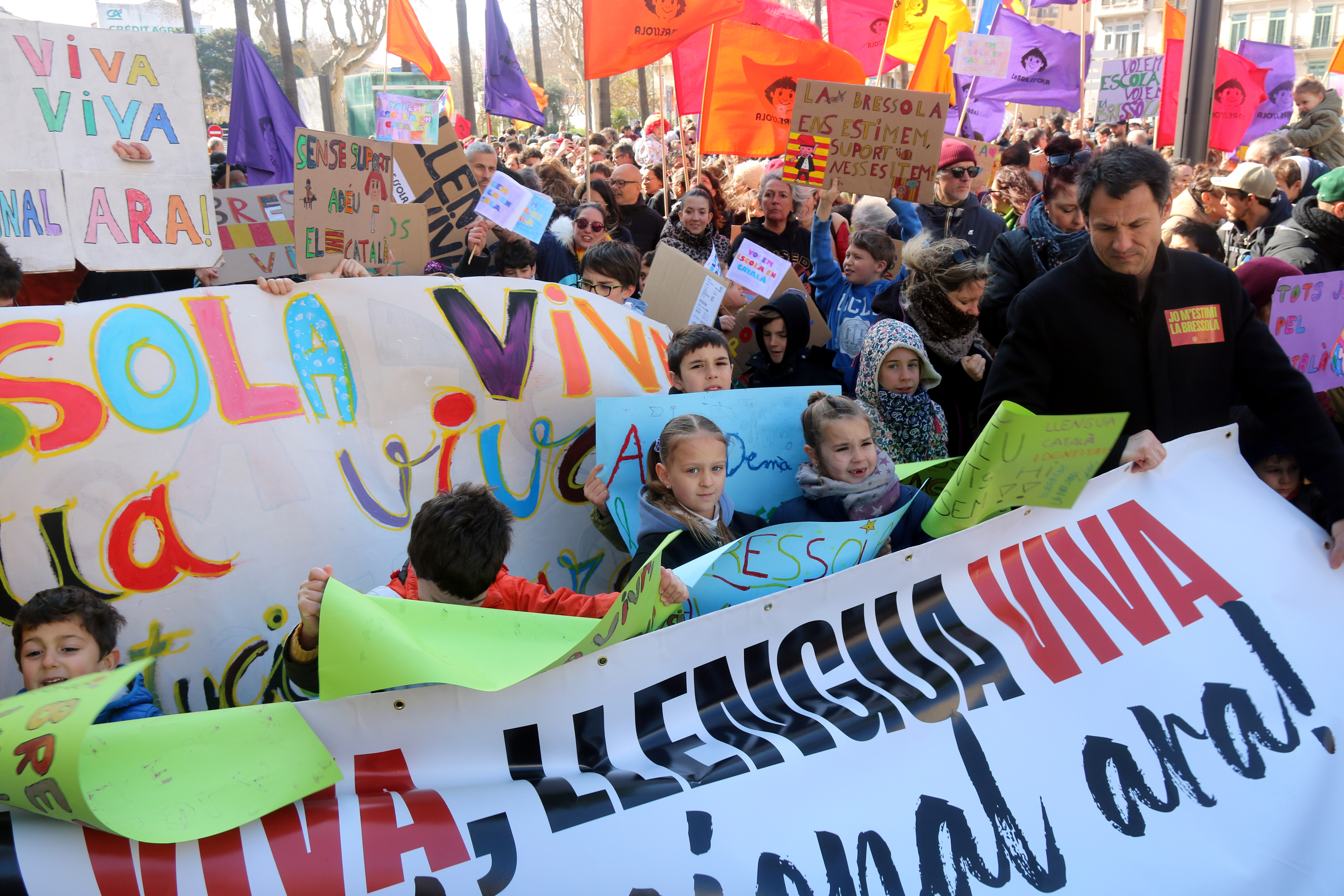 La Bressola pupuls and their parents protest in Perpignan