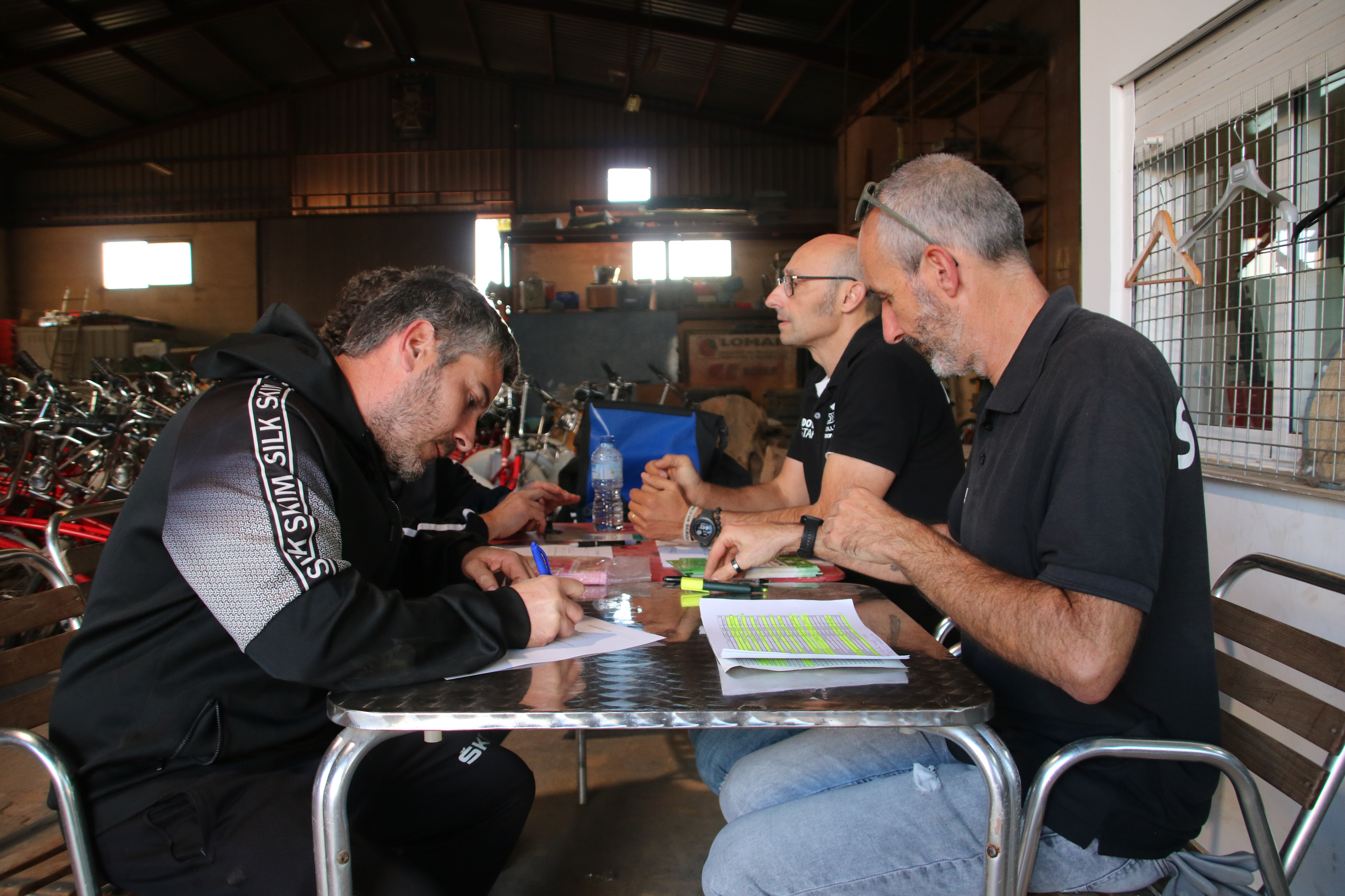 Volunteers running the solidarity bikes initiative