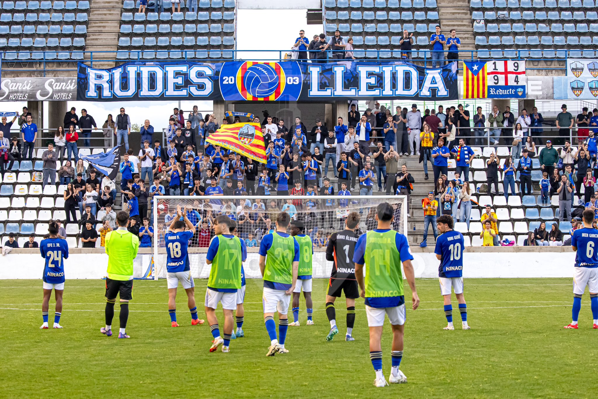 The Lleida CF team applaud their fans in the Camp d'Esports stadium