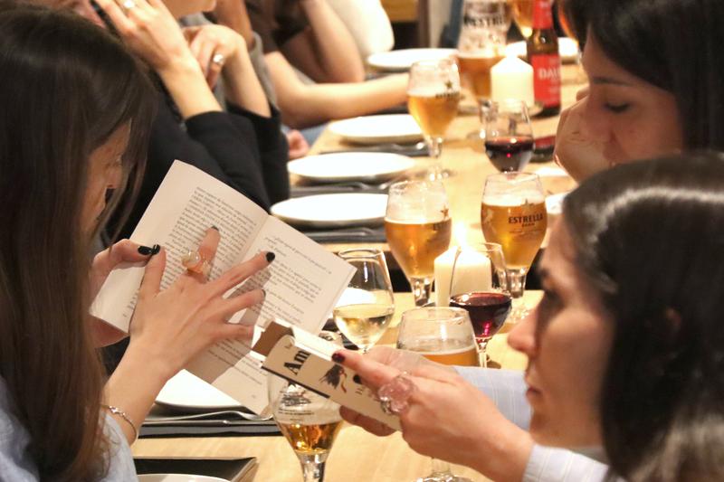 El 'boom' dels clubs de lectura en una dècada: "Si no t'hi apuntes el mateix dia, et quedes sense plaça"