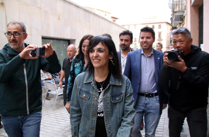 Aliança Catalan leader, Sílvia Orriols, arriving in Ripoll.