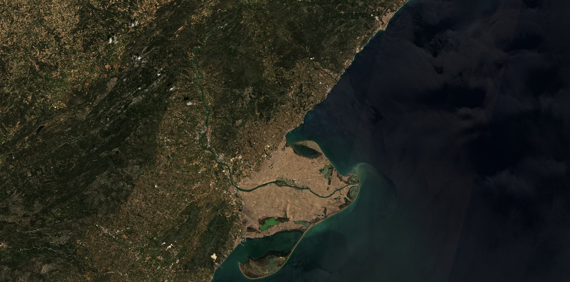 Les Terres de l'Ebre, en una imatge de satèl·lit del 24 d'abril del 2025