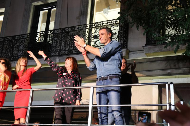 Pedro Sánchez greets Socialist supporters in Madrid following the July 23 general election