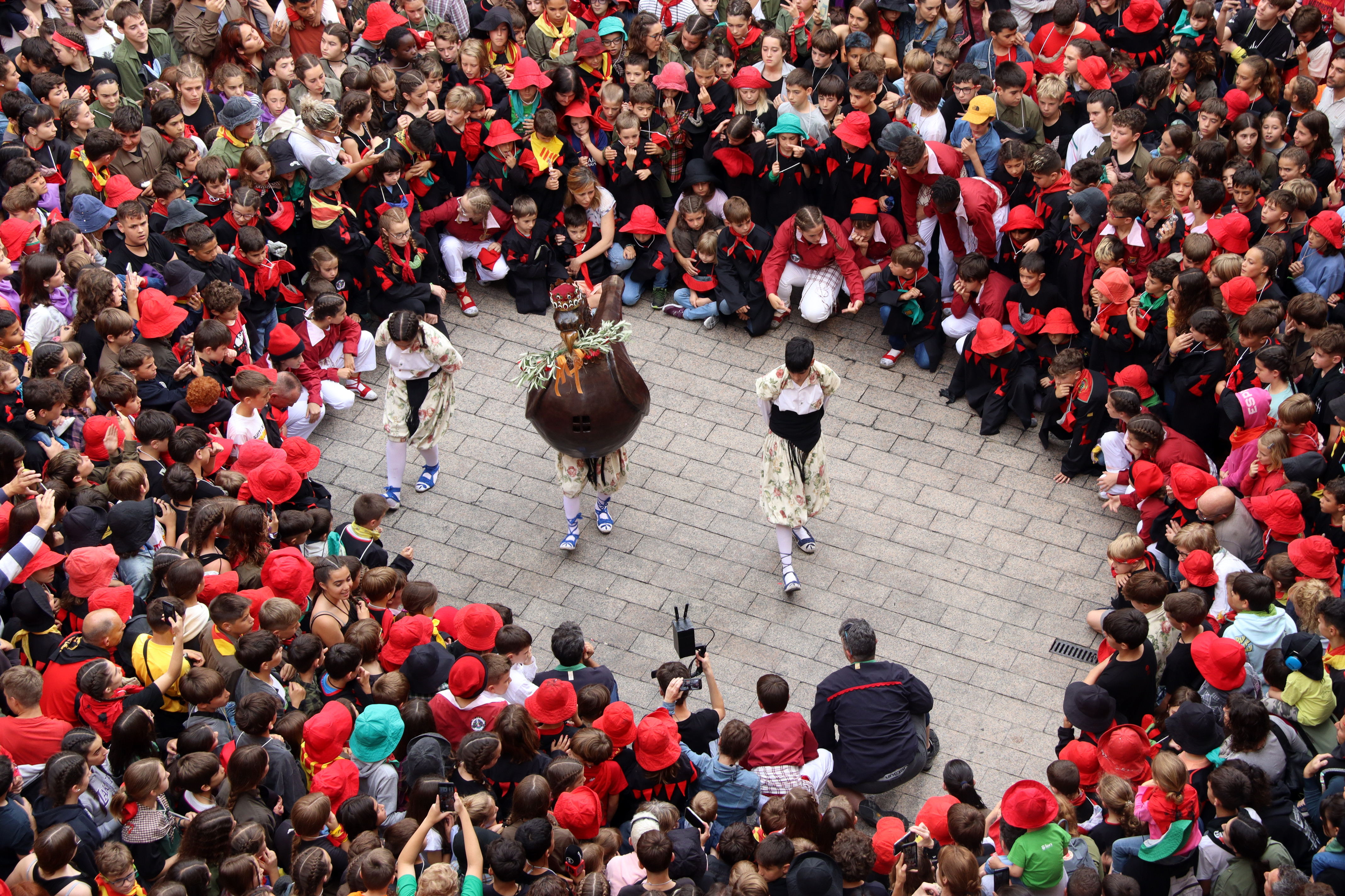 The children's Eagle's dance