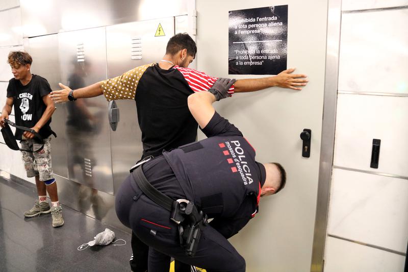 Police launch major operation against<strong> repeat offenders</strong> in Barcelona metro
